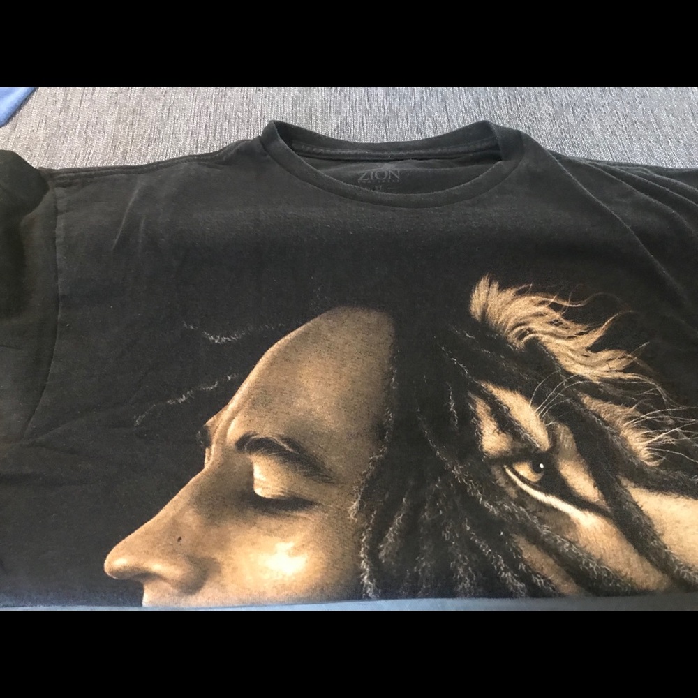 Bob Marley t shirt